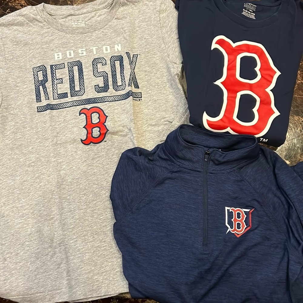Boston Red Sox bundle size youth XL